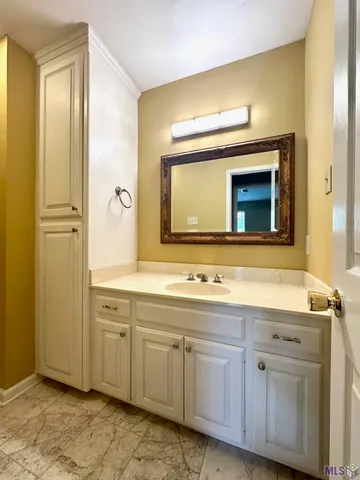 $1,750 | 14138 Troy Duplessis Road, Gonzales, LA 70737