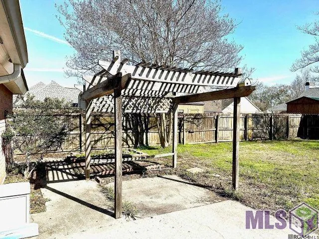 $1,750 | 14138 Troy Duplessis Road, Gonzales, LA 70737