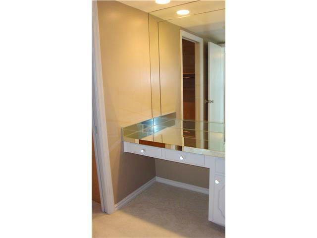 2066 North Ocean Boulevard, Unit 3 NW Boca Raton, FL 33431 - Photo 11 of 23 Master Make-Up Area!