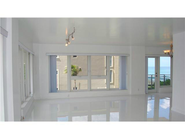 2066 North Ocean Boulevard, Unit 3 NW Boca Raton, FL 33431 - Photo 3 of 23 A WOW Living Room!