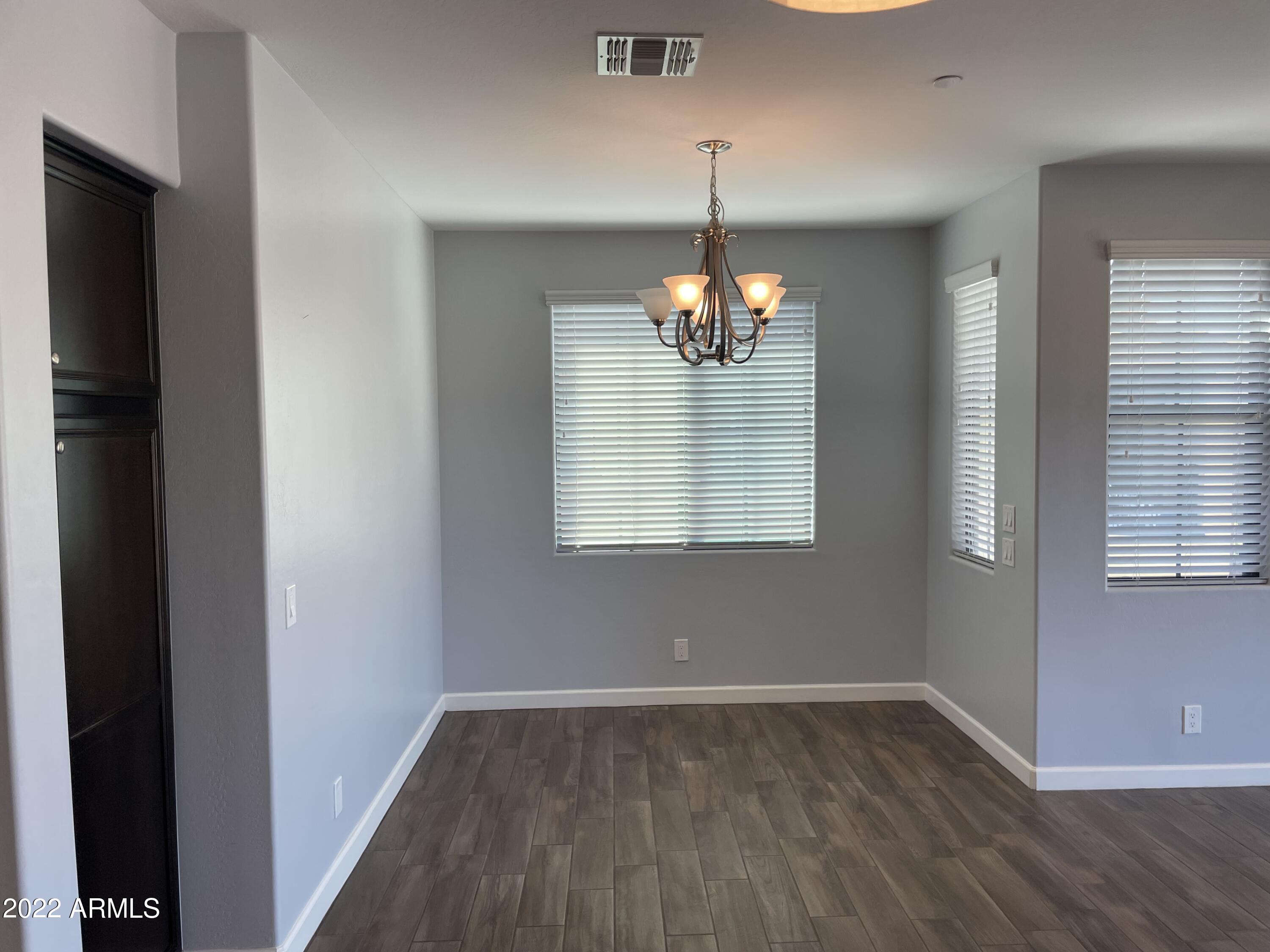 4777 South Fulton Ranch Boulevard, Unit 2087 Chandler, AZ 85248 - Photo 5 of 14 Eat in Area