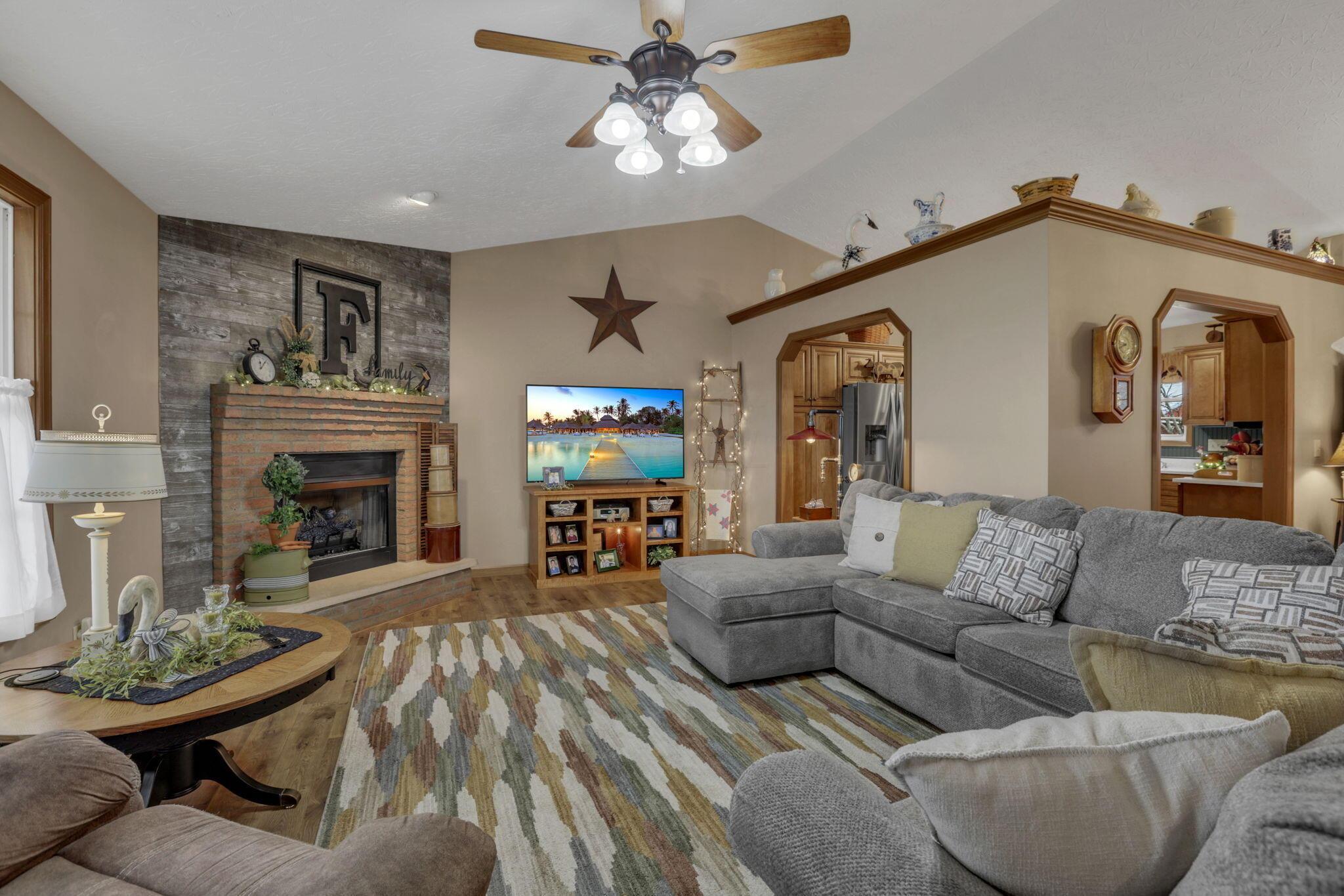 2057 Fout Road, Unit 3 Frankfort, OH 45628 - Photo 15 of 55 11-web-or-mls-IMG_9764