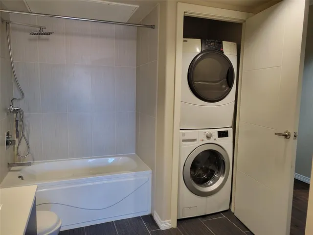 a bathroom with a tub