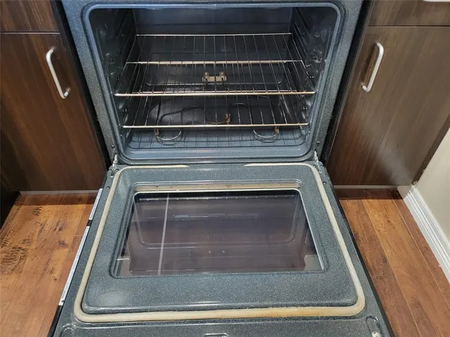 $1,300 | 1100 Trinity Mills, Unit 2005, Carrollton, TX 75006