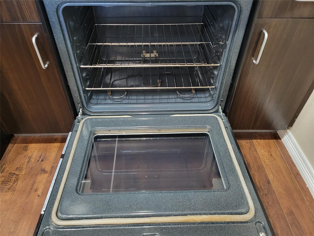 1100 Trinity Mills, Unit 2005 Carrollton, TX 75006 - Photo 17 of 18 a view of washer and dryer