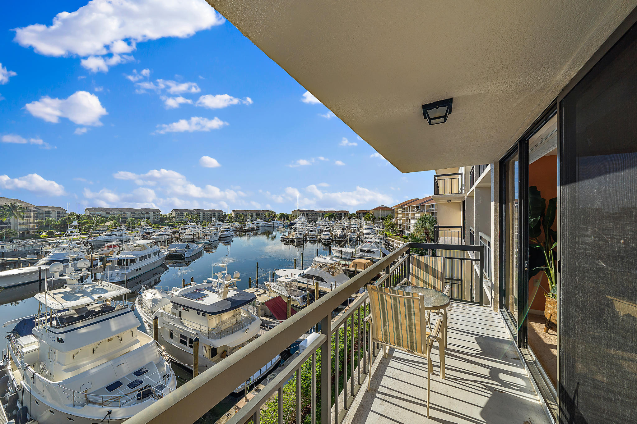 2601 Marina Isle Way, Unit 402 Jupiter, FL 33477 - Photo 12 of 57 011-2601MarinaIsleWay402-Jupiter-FL-smal