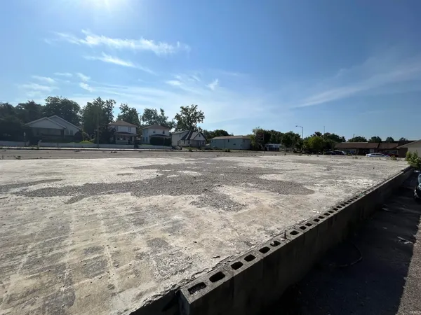 $550,000 | 1006 South Walnut Street, Bloomington, IN 47401