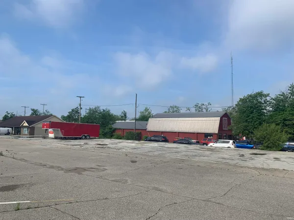 $550,000 | 1006 South Walnut Street, Bloomington, IN 47401