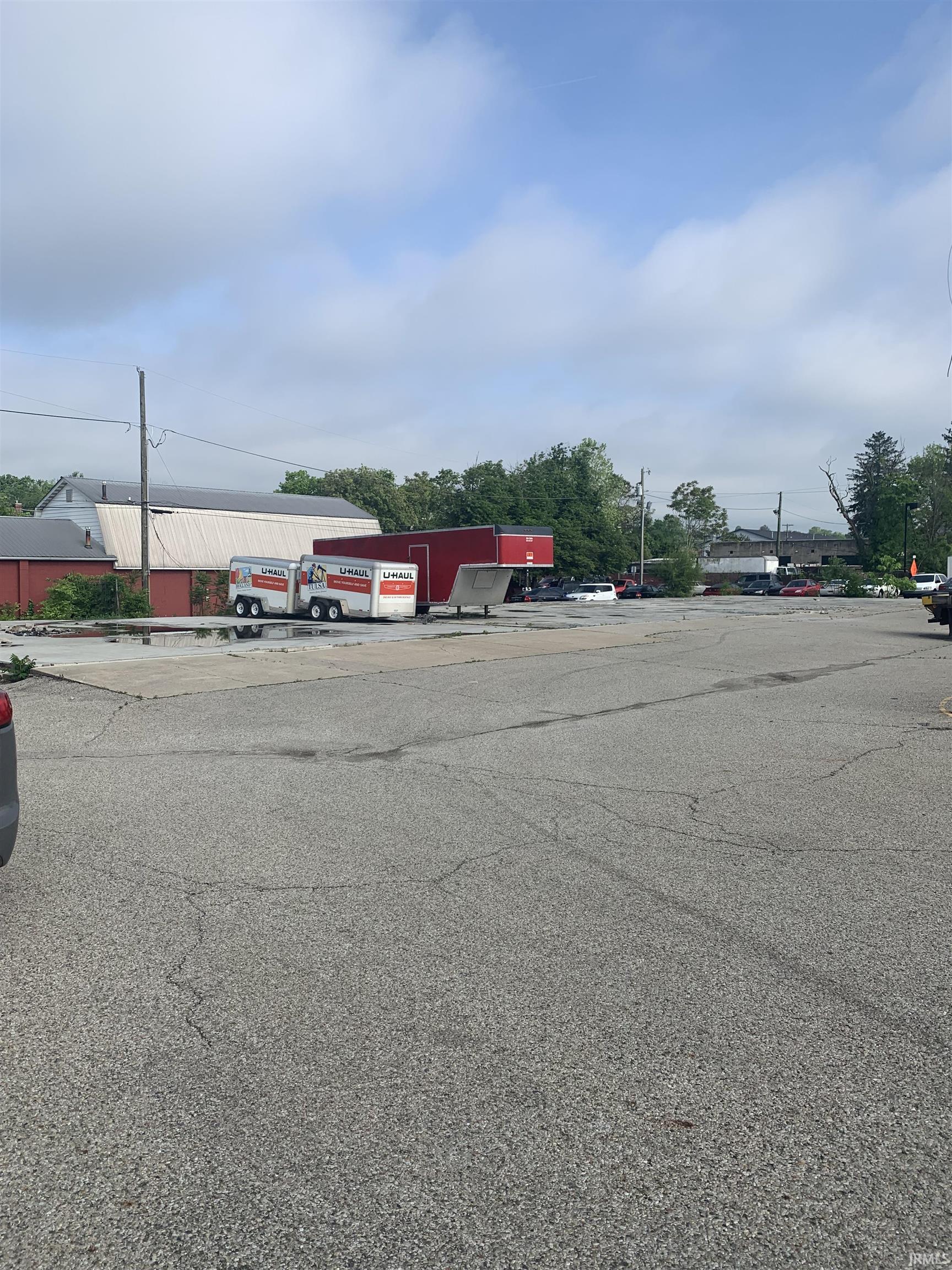 1006 South Walnut Street Bloomington, IN 47401 - Photo 6 of 7