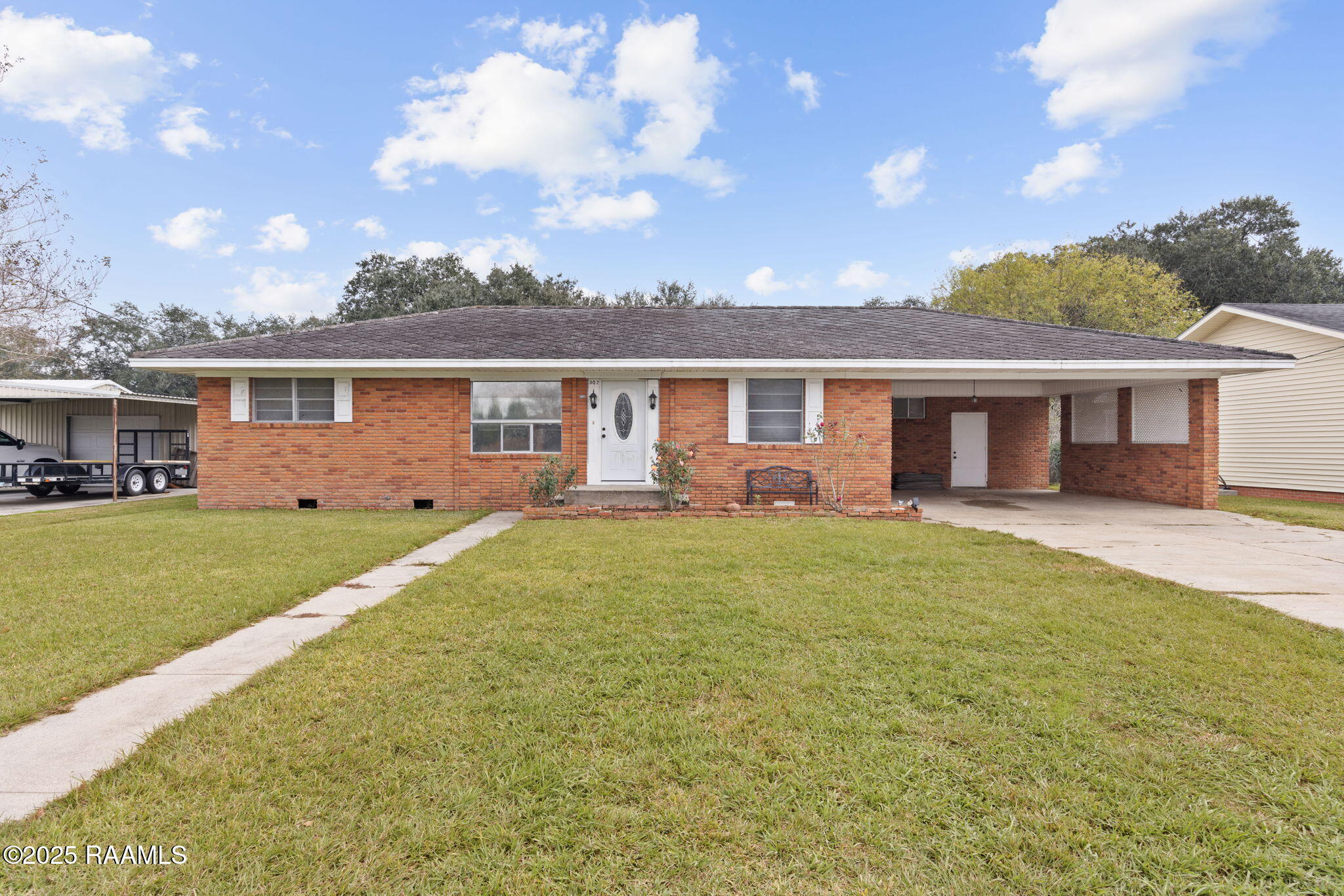 307 North Eleazar Avenue Kaplan, LA 70548 - Photo 1 of 10 1-web-or-mls-307 N Eleazar Ave-1