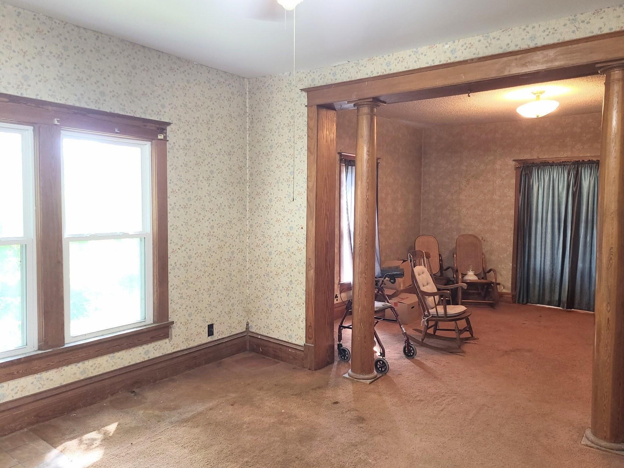 219 East Delaware Street Decatur, MI 49045 - Photo 8 of 20 Living Room