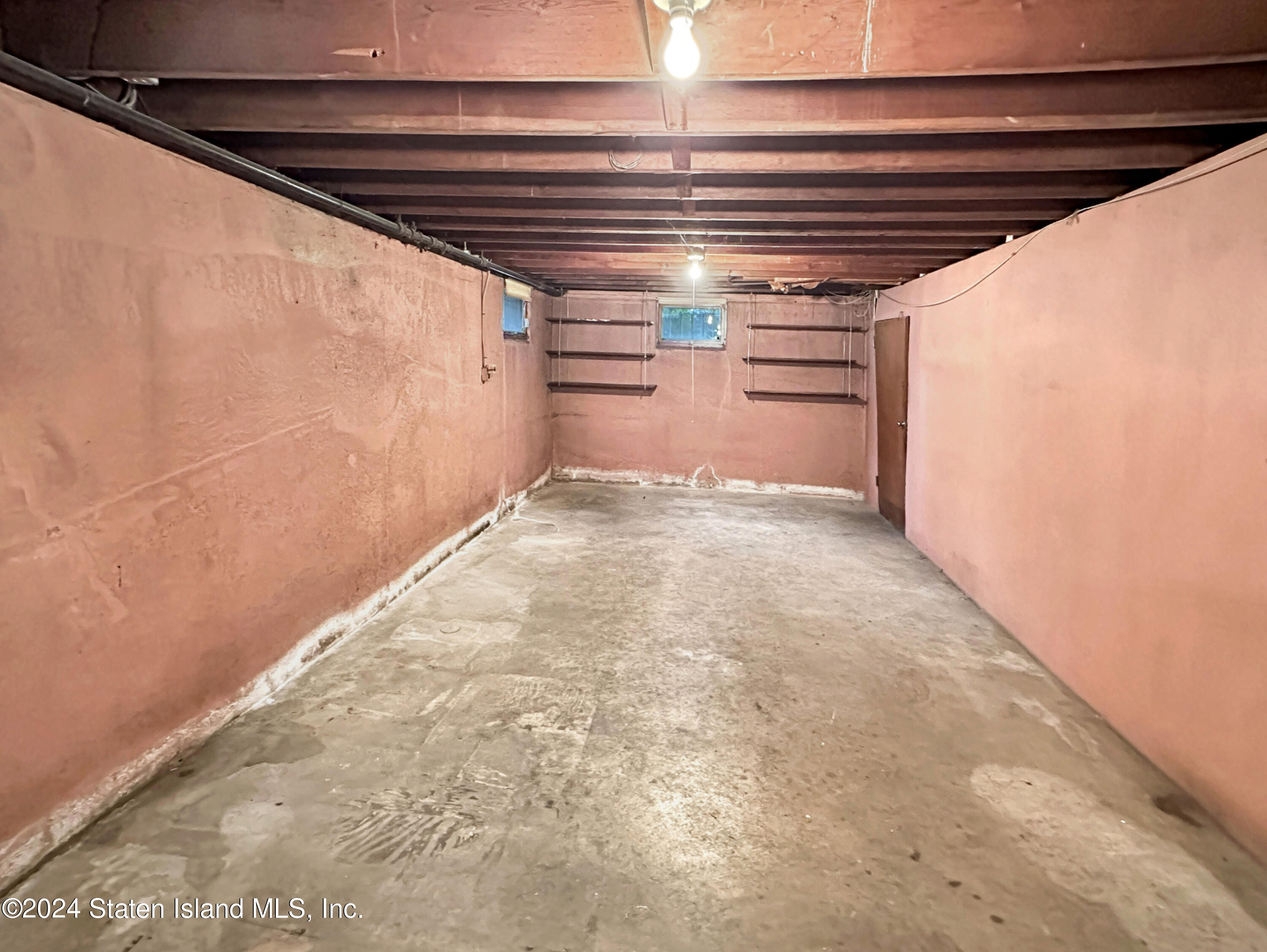 1085 Todt Hill Road Staten Island, NY 10304 - Photo 12 of 14 a view of entryway