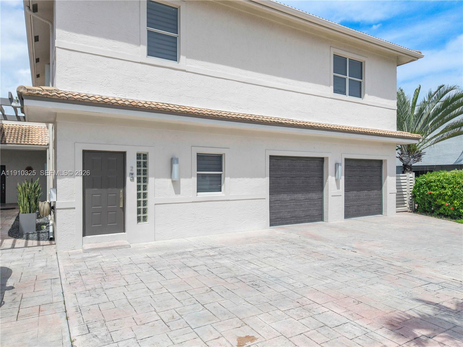 2737 Northeast 28th Court, Unit 1 Lighthouse Point, FL 33064 - Photo 15 of 46