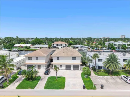 a view of city view and lake view
