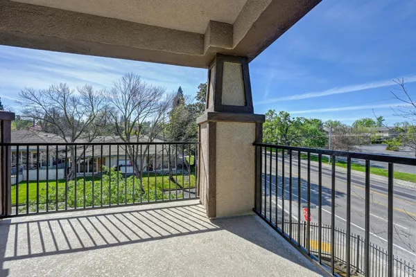 $334,999 | 12400 Fair Oaks Boulevard, Unit 134, Fair Oaks, CA 95628