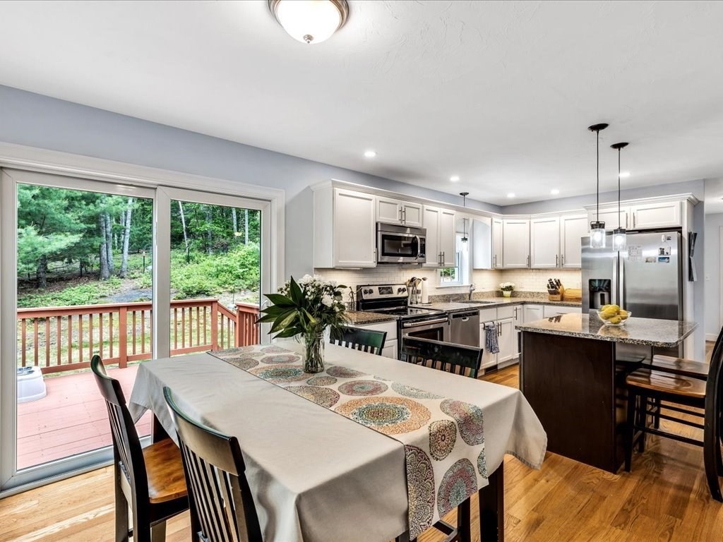 9 Old Snake Pond Road Sandwich, MA 02644 - Photo 8 of 39 Gallery Image 8