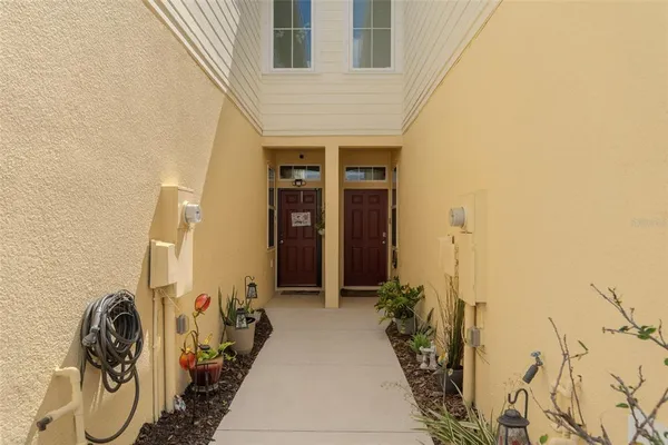 $1,900 | 10785 Verawood Drive, Riverview, FL 33579