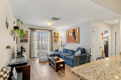 $414,900 | 234 Water Street, Unit 205, Wakefield, MA 01880