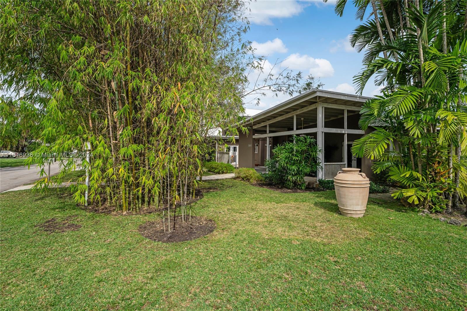 7841 Southwest 50th Ct  