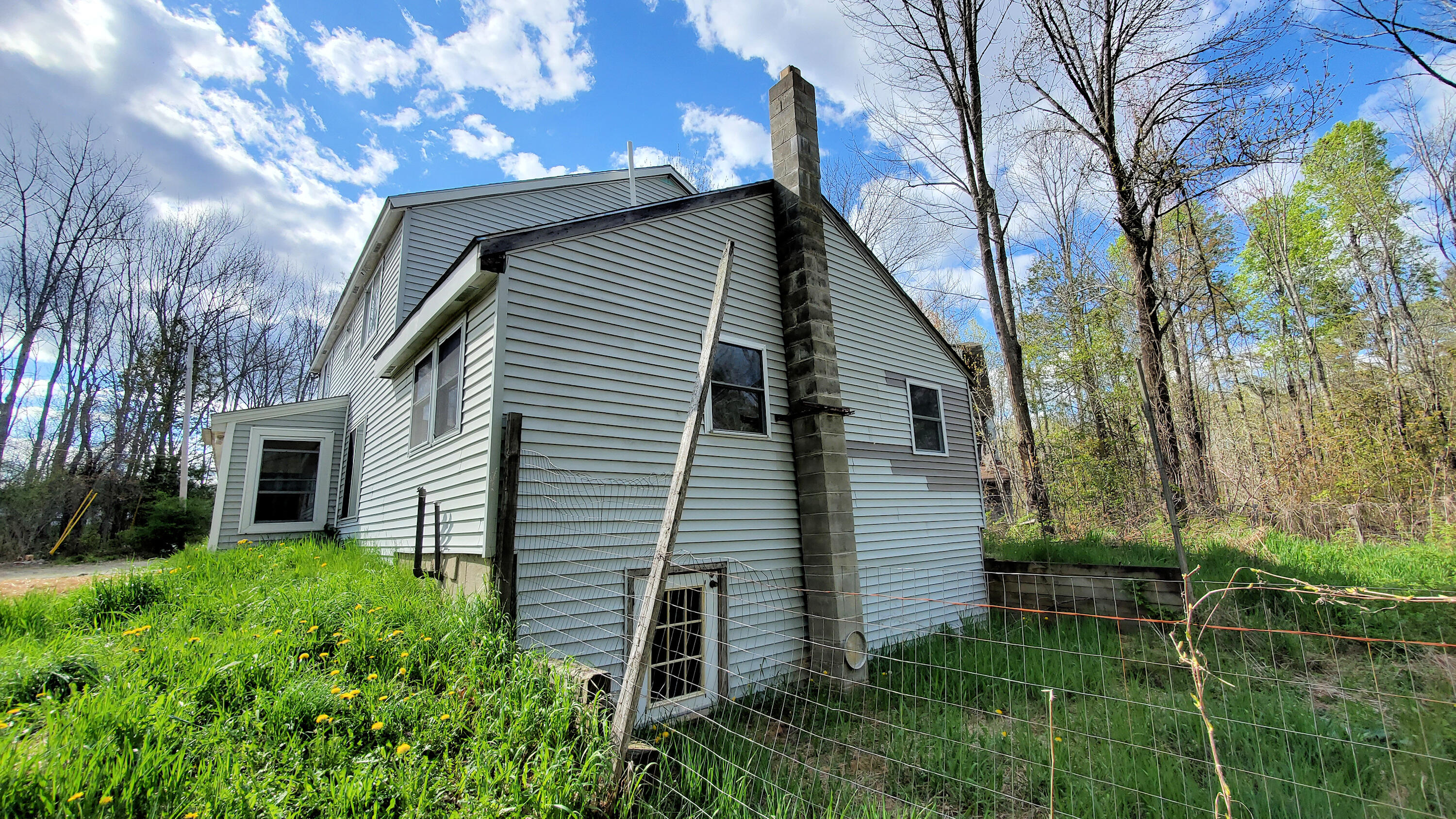 646 Mudgett Road Levant, ME 04456 - Photo 33 of 35 house_right