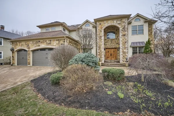 $2,100,000 | 170 Central Avenue, Needham, MA 02494