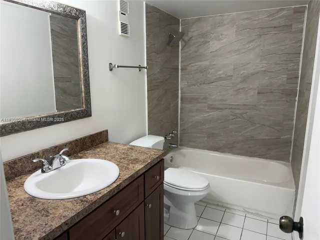 $2,200 | 14250 Southwest 62nd Street, Unit 524, Miami, FL 33183
