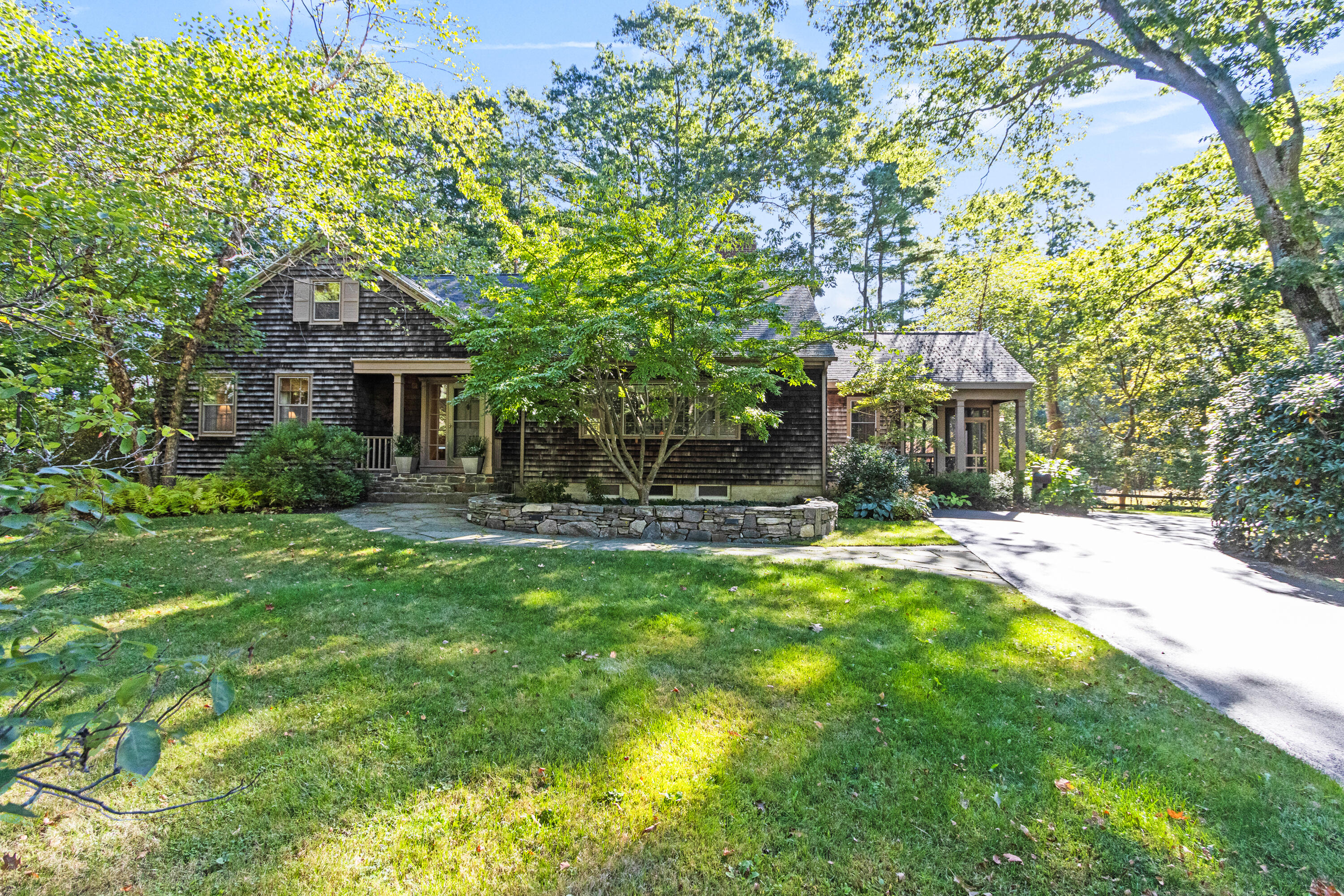 26 Oakhurst Road Cape Elizabeth, ME 04107 - Photo 1 of 82 2026092KP-71001