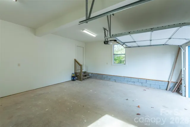 a view of a storage & utility room