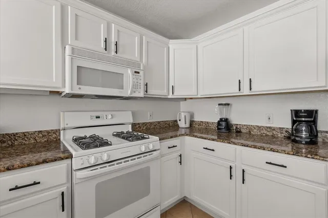 $1,700 | 1310 Seven Eagles Court, Unit 102, Reunion, FL 34747