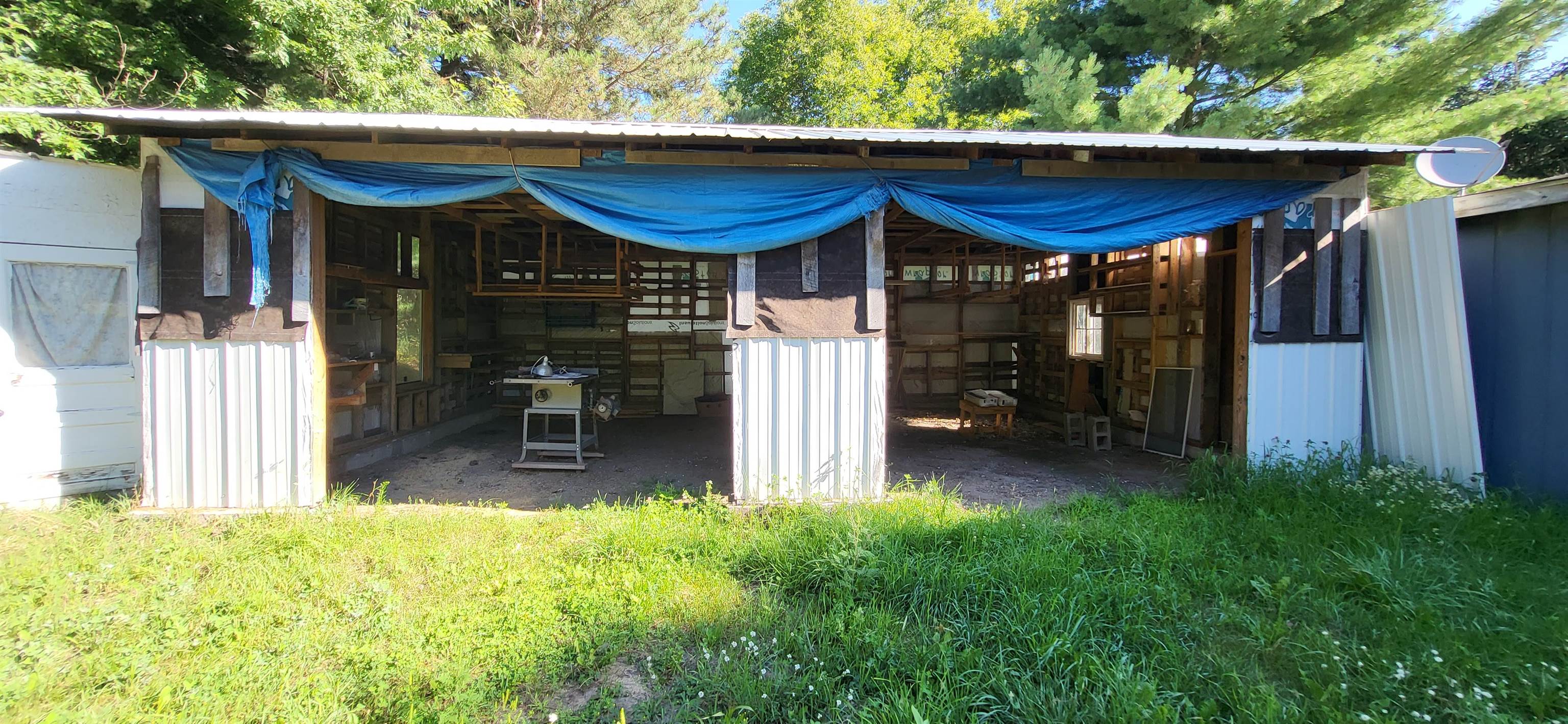 3011 Muckle Road Central Lake, MI 49622 - Photo 26 of 38 1904270-25.JPG