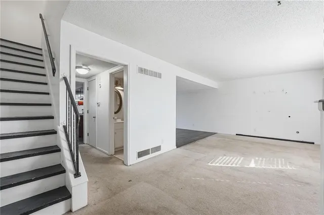 $125,000 | 6127 East 127th Street, Grandview, MO 64030