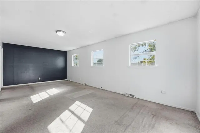 $125,000 | 6127 East 127th Street, Grandview, MO 64030