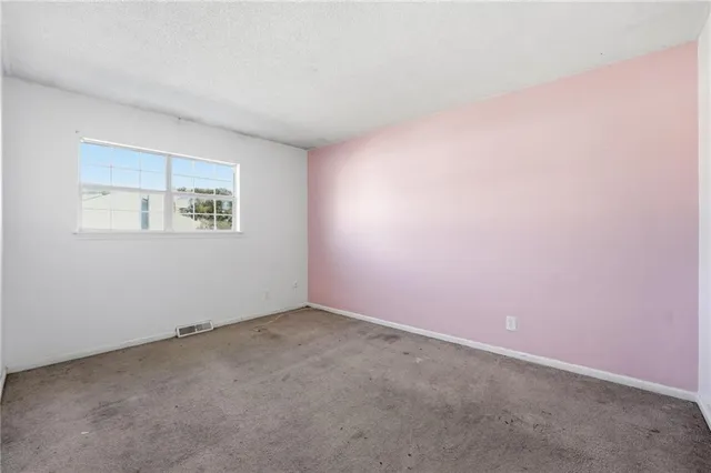 $125,000 | 6127 East 127th Street, Grandview, MO 64030