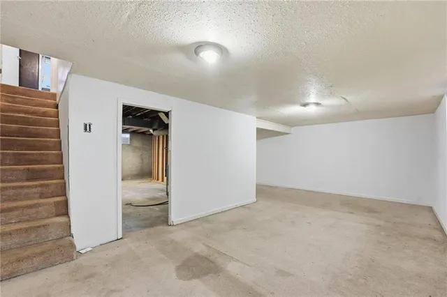 $125,000 | 6127 East 127th Street, Grandview, MO 64030