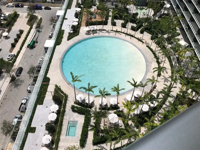 $920,000 | 650 Northeast 32nd Street, Unit 2006, Miami, FL 33137