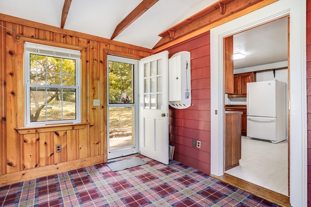 16 Sunnyside Road Woburn, MA 01801 - Photo 18 of 36 Gallery Image 18