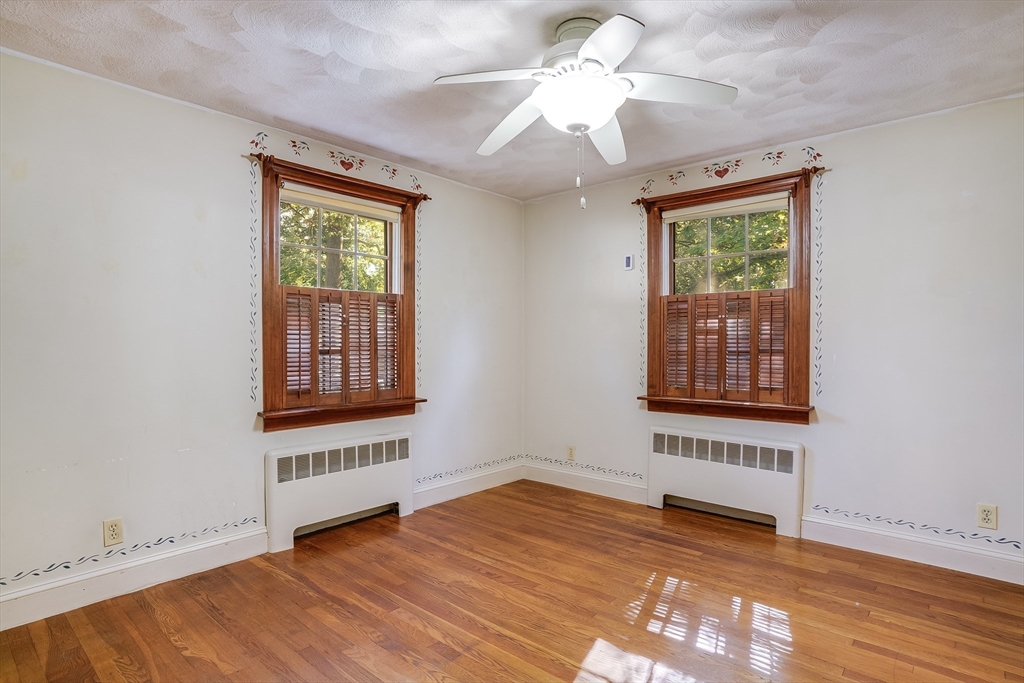 16 Sunnyside Road Woburn, MA 01801 - Photo 22 of 36 Gallery Image 22