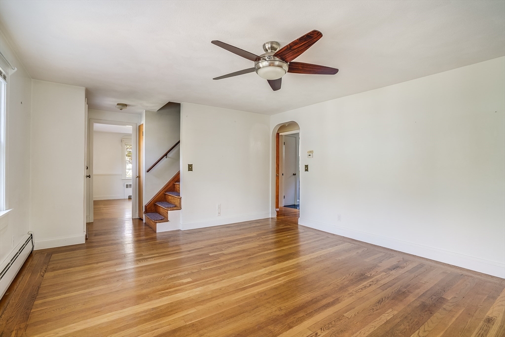 16 Sunnyside Road Woburn, MA 01801 - Photo 10 of 36 Gallery Image 10