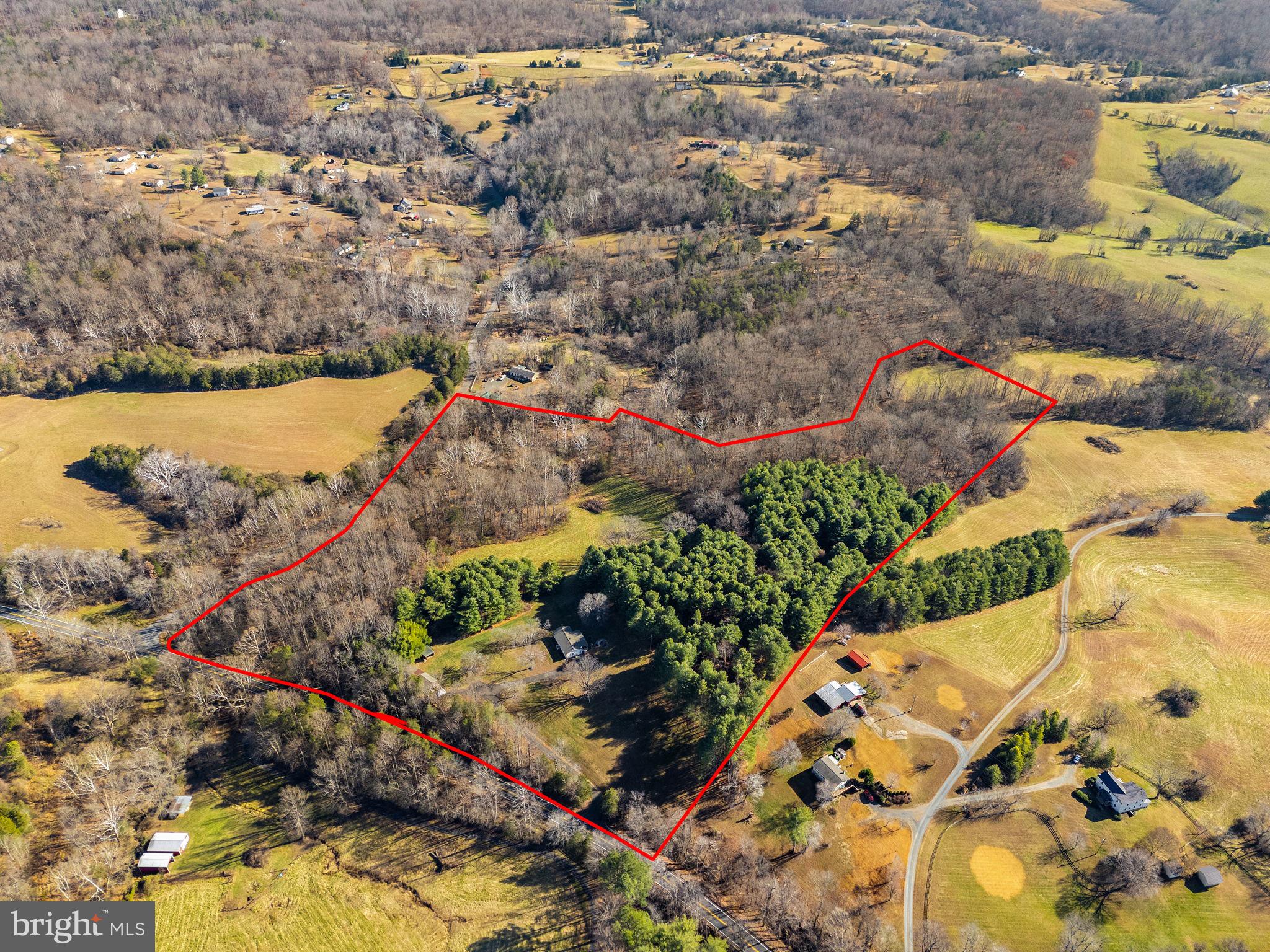 148 Viewtown Road Amissville, VA 20106 - Photo 21 of 56 a view of city and mountain