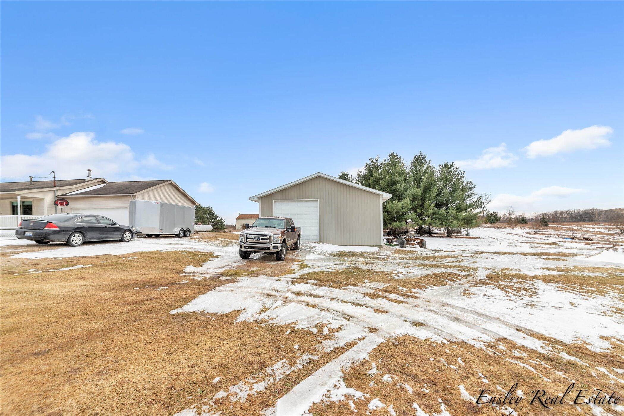 20957 Cannonsville Road Pierson, MI 49339 - Photo 28 of 30 32-20957-W-Cannonsville-Rd-WindowStill-R