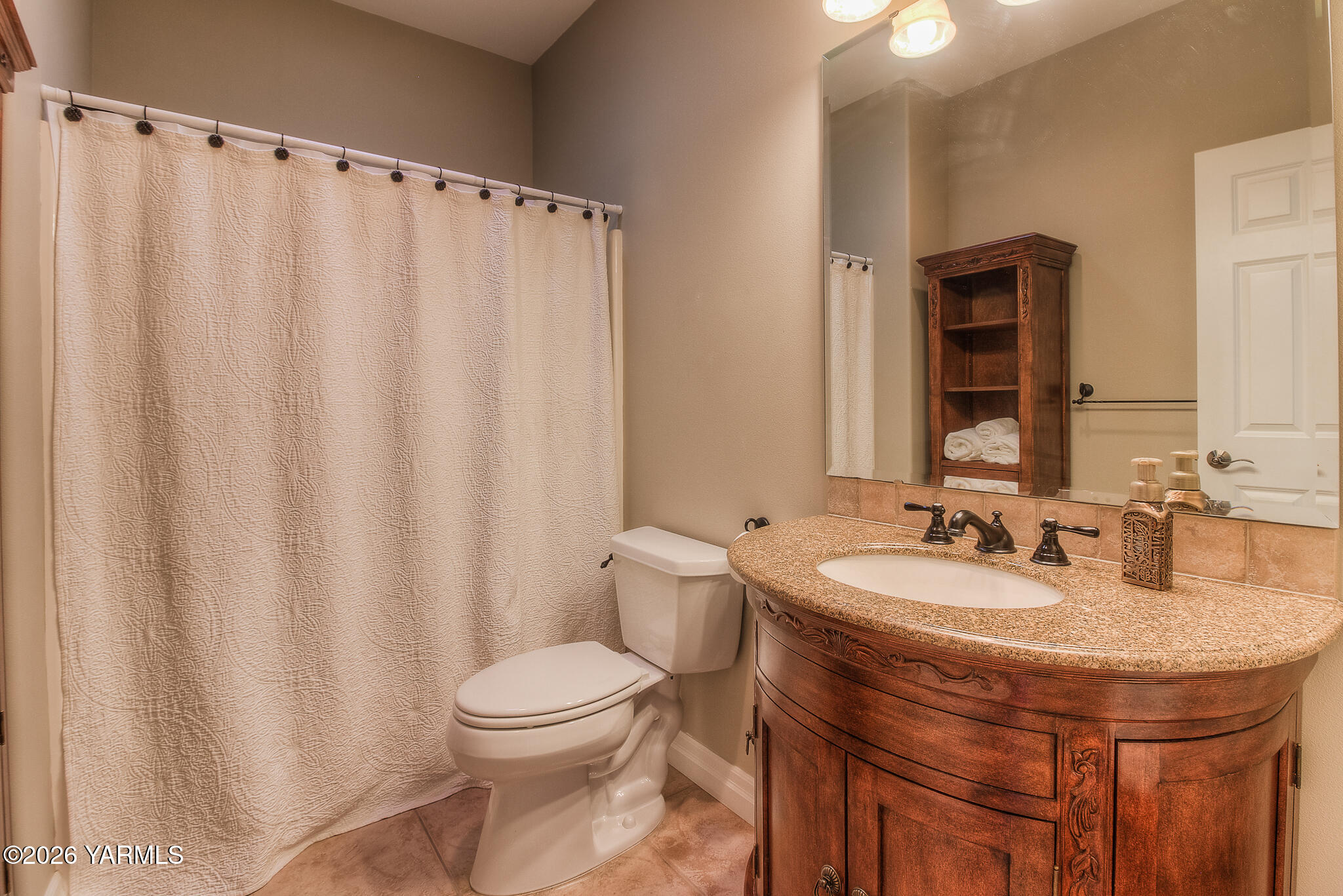 600 Selah Ridge Drive Selah, WA 98942 - Photo 23 of 57 Full Bath Main Level