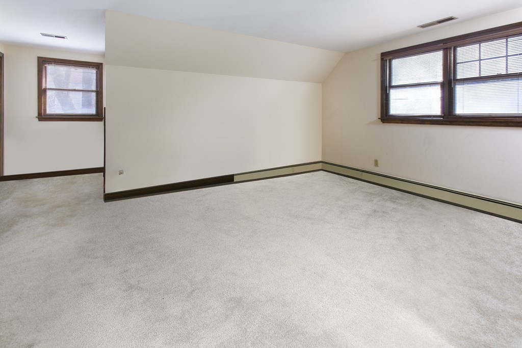 224 Mason Terrace Brookline, MA 02446 - Photo 15 of 23