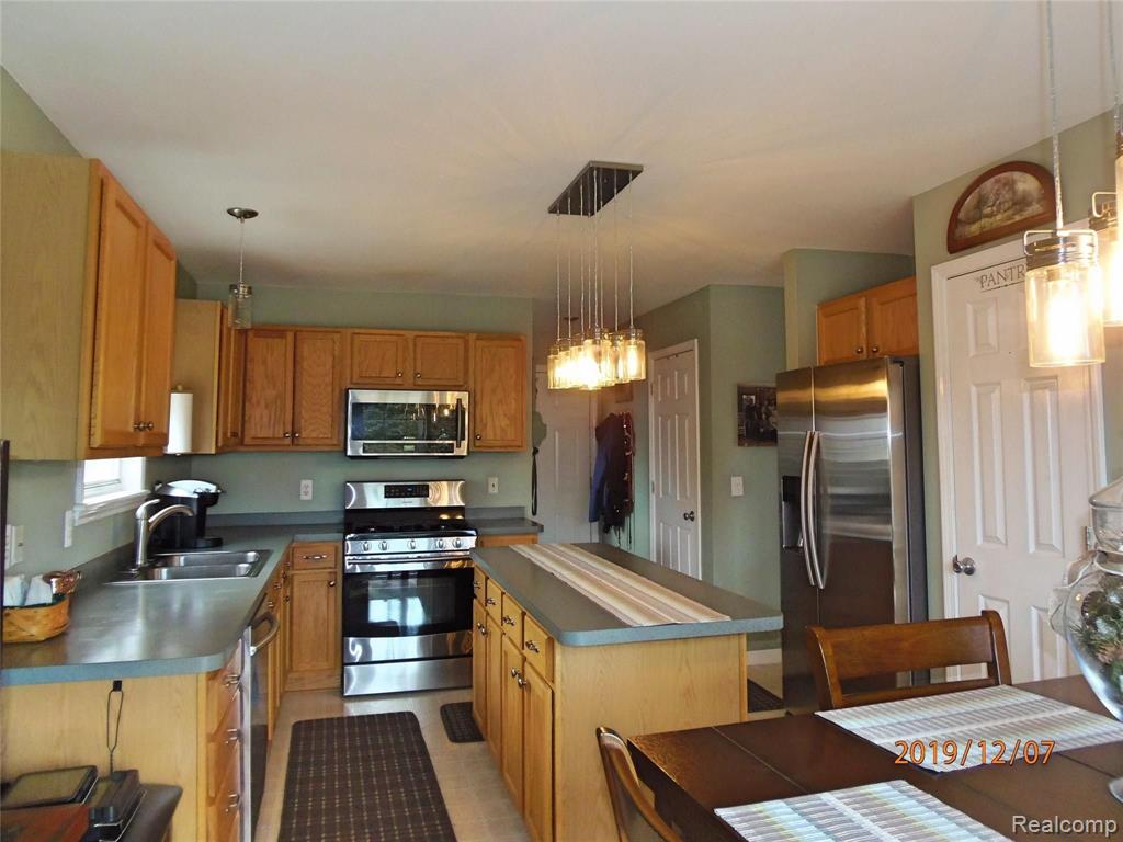 2839 Laurel Ridge Lane Howell, MI 48843 - Photo 6 of 18 Gallery Image 6