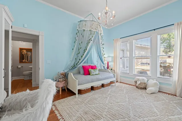 $2,500,000 | 409 East Main Street, Llano, TX 78643