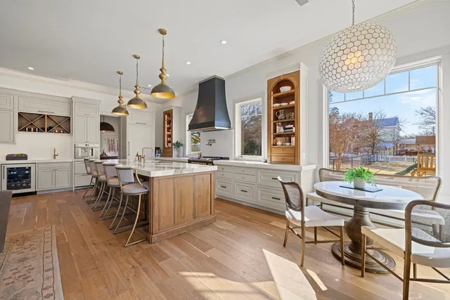 $2,500,000 | 409 East Main Street, Llano, TX 78643