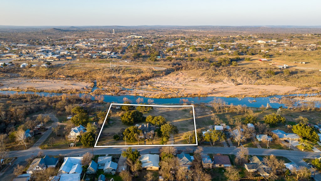 409 East Main Street Llano, TX 78643 - Photo 6 of 72