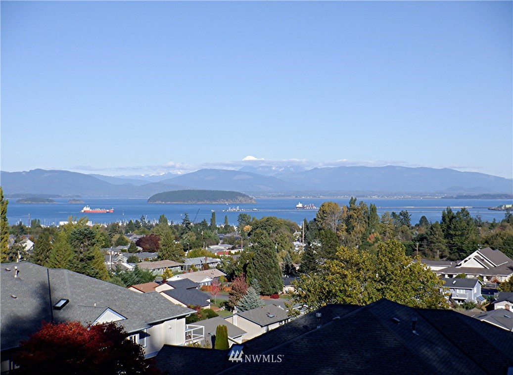 3907 Ridgetop Anacortes, WA 98221 - Photo 22 of 23 an aerial view of a city