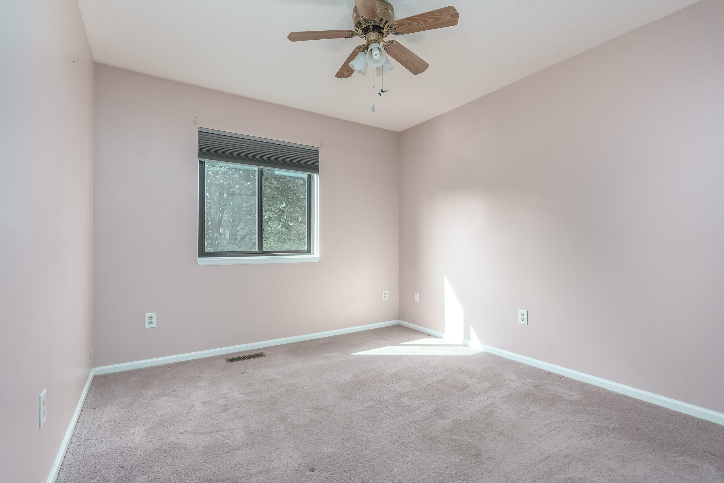 3754 Cedaridge Road Kalamazoo, MI 49008 - Photo 23 of 39 Cedaridge_Rd_3754_Kalamazoo_49008-22