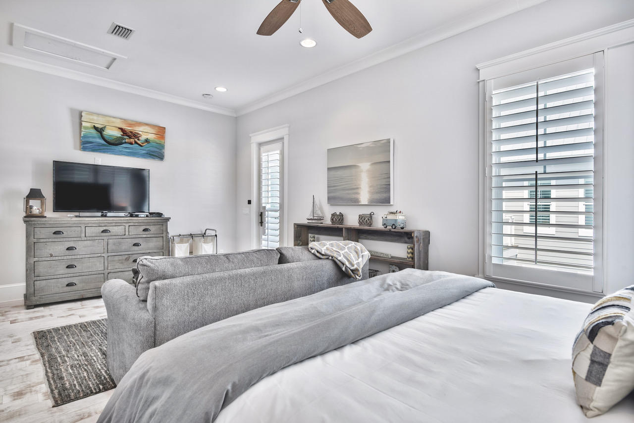 9 West Chester St Inlet Beach Inlet Beach, FL 32461 - Photo 31 of 54 a bedroom with a bed and a flat screen tv