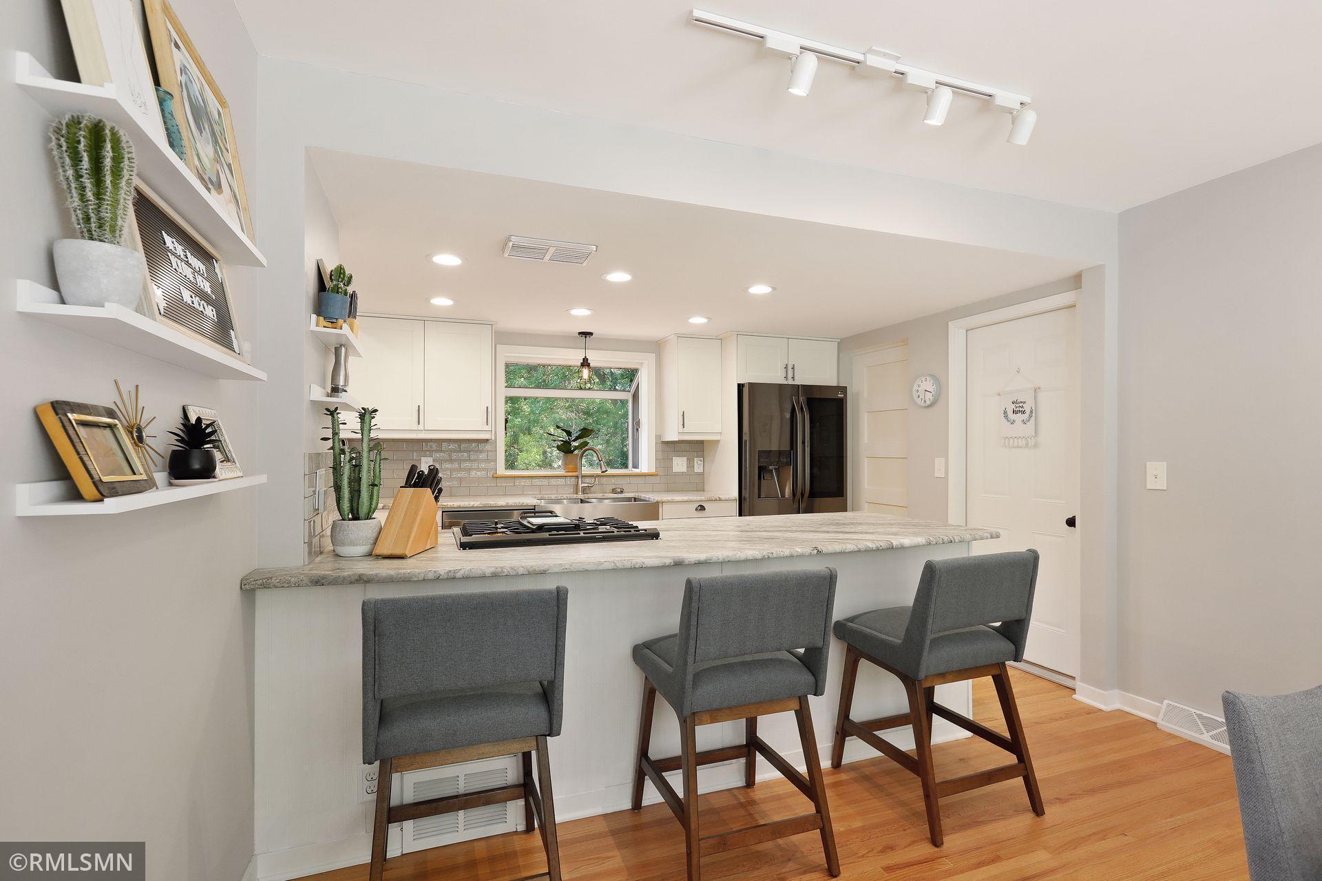 4749 Coventry Road East Minnetonka, MN 55345 - Photo 13 of 59